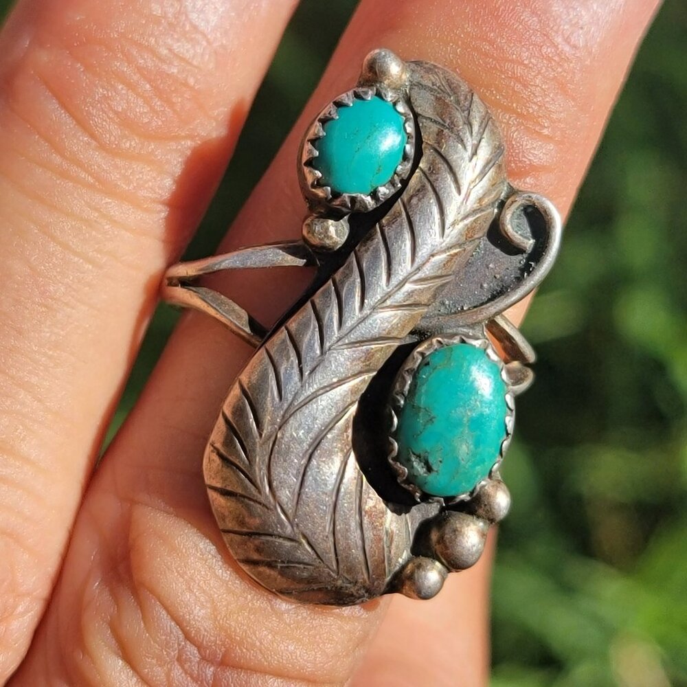 Spectacular vintage Native American Navajo handmade turquoise sterling silver sq